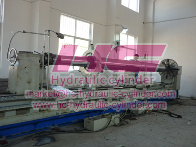 Hydraulic cylinder manufacturing machines 18 
